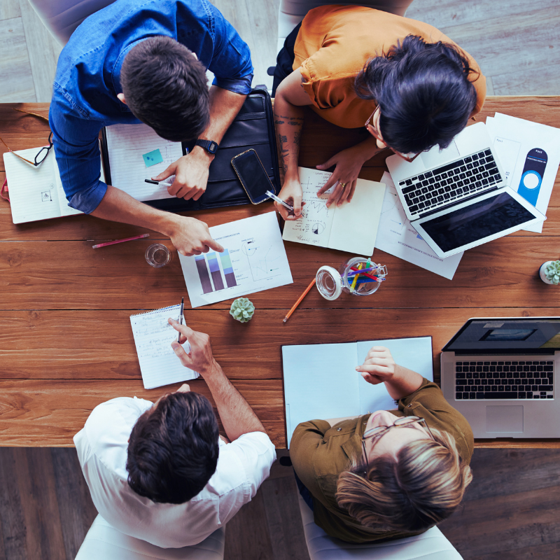 Equipe Gestão Bruta - Consultoria e Pesquisa. Preparada para melhor lhe atender!